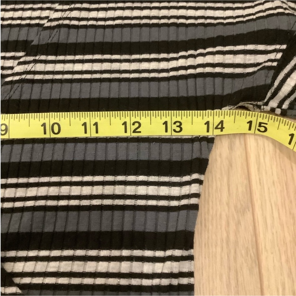 Free People striped wrap top❤️❤️❤️❤️ - Picture 8 of 12
